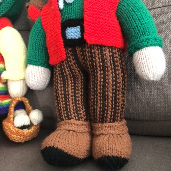 Hand Made Knit Scarecrow & Farm Girl Doll 16” designed by Jean Greenhowe - Picture 7 of 10